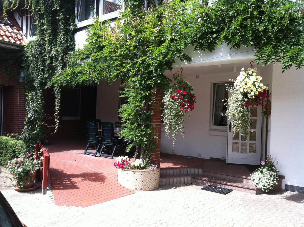 Landhotel Heiner Meyer Wahrenholz Екстериор снимка