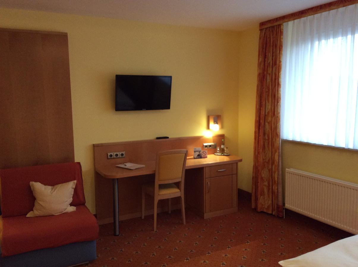 Landhotel Heiner Meyer Wahrenholz Стая снимка