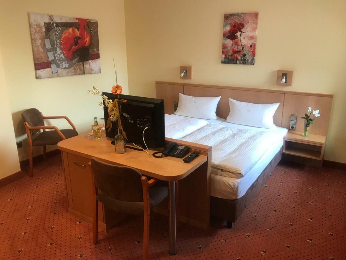 Landhotel Heiner Meyer Wahrenholz Екстериор снимка